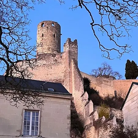La Tour De L Horloge, Appt Typique A 500M Du Chateau Chinon Exterior photo
